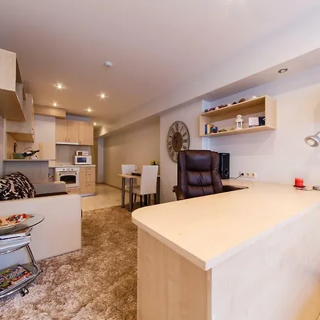 Studio With Class Klijanu Street *